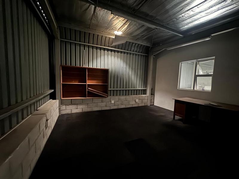 To Let commercial Property for Rent in Newton Park Eastern Cape